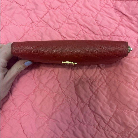 Yves Saint Laurent Red Quilted Wallet - Picture 3 of 8